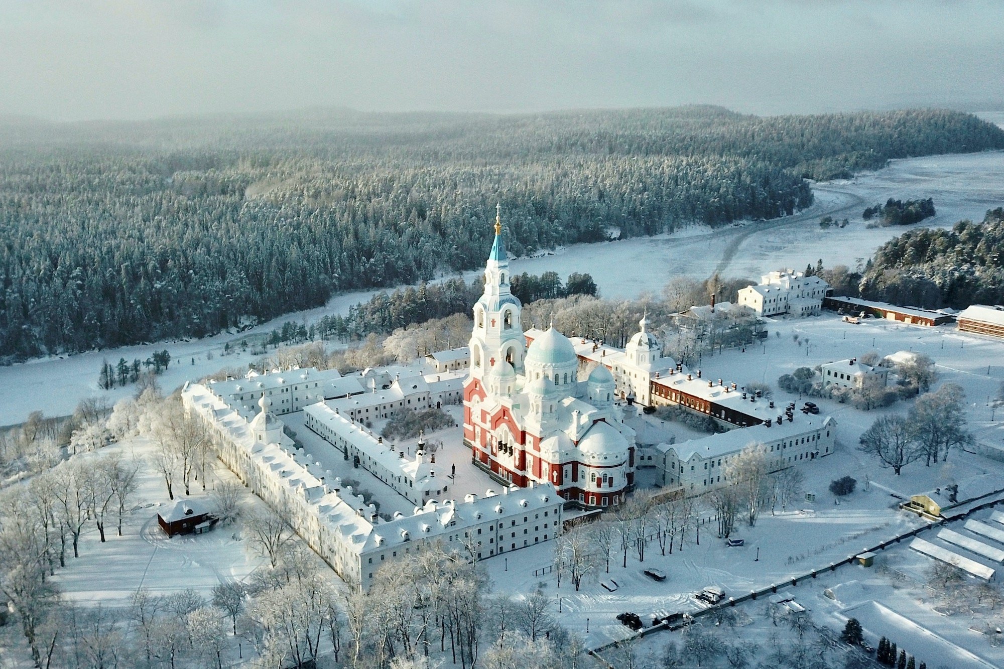 Валаамский Спасо-Преображенский монастырь зимой