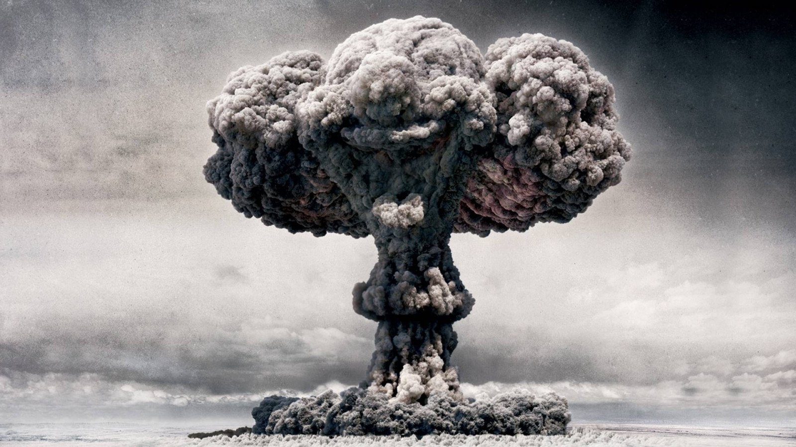 Ядерный взрыв дерево