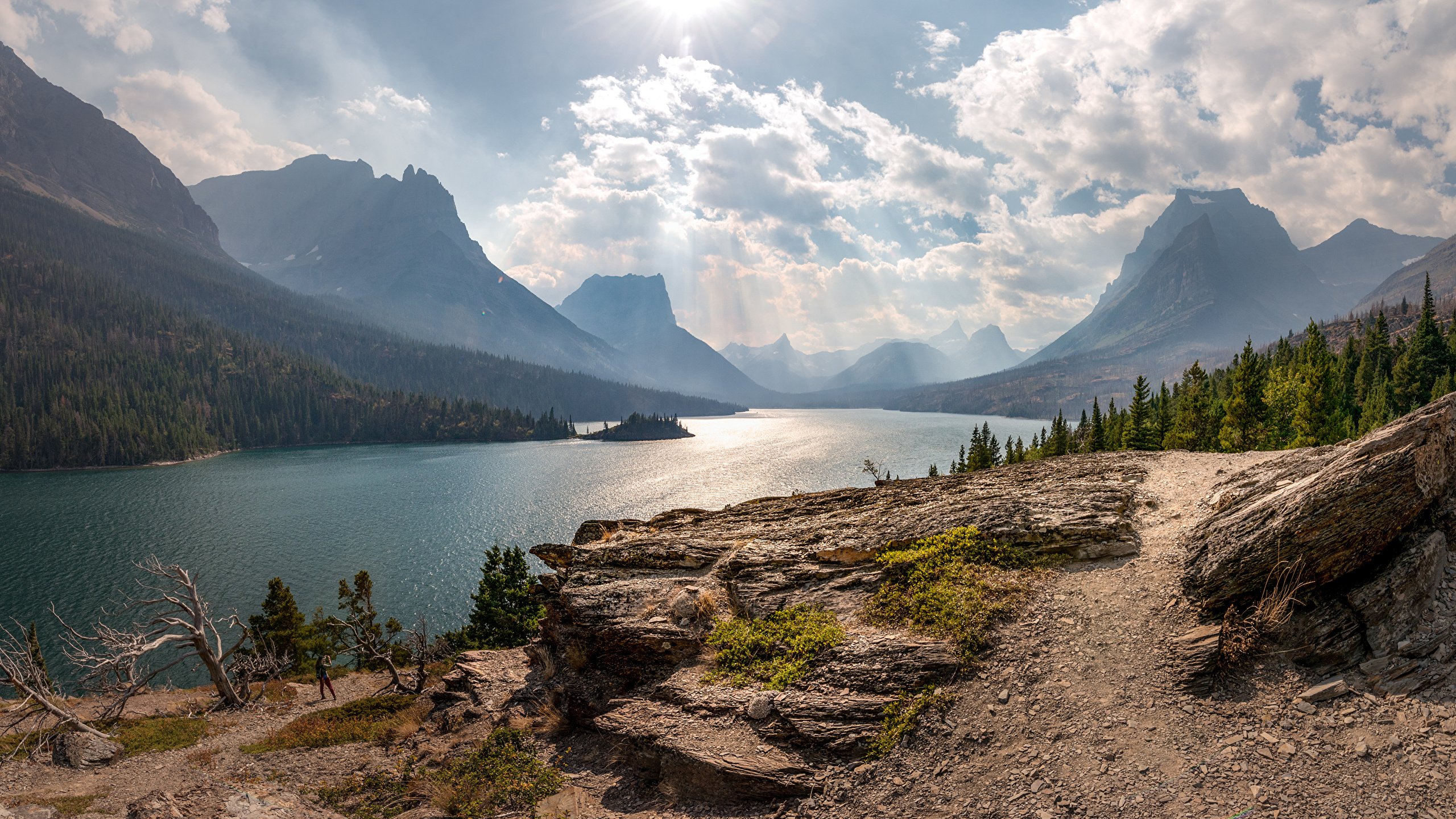 Озеро св Марии в национальном парке Глейшер Монтана