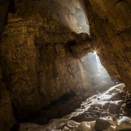 Воронья пещера в Абхазии (61 фото)