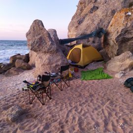 Генеральские пляжи в Крыму с палаткой (74 фото)