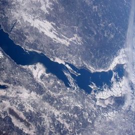 Озеро Байкал со спутника (59 фото)