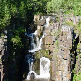 Уковский водопад в Нижнеудинске (60 фото)