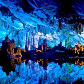Пещера с кристаллами (54 фото)