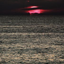 Красно черный океан (41 фото)