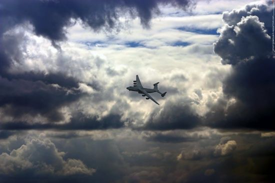 Самолет в облаках (54 фото)