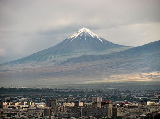 Гора Арарат из Еревана (57 фото)