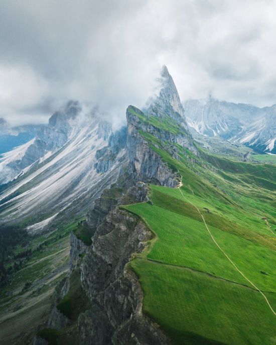 Красивейшие горы мира (54 фото)