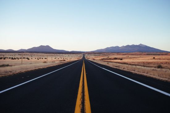 Дорога в пустыне (47 фото)