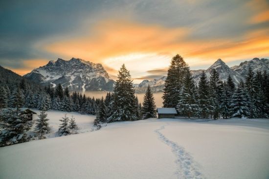 Красивые горы в снегу (52 фото)