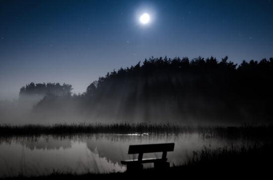 Луна в тумане (55 фото)