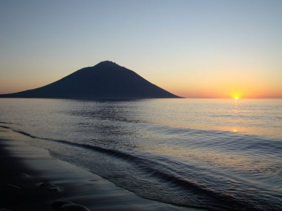 Вулкан кудрявый на острове итуруп (51 фото)