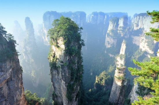 Парящие горы в Китае (105 фото)