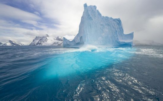 Айсберг в океане (92 фото)