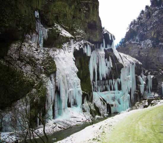 Чегемские водопады весной (57 фото)