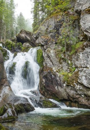 Жигаланские водопады (10 фото)