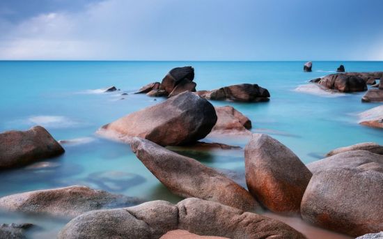 Камни на пляже (45 фото)