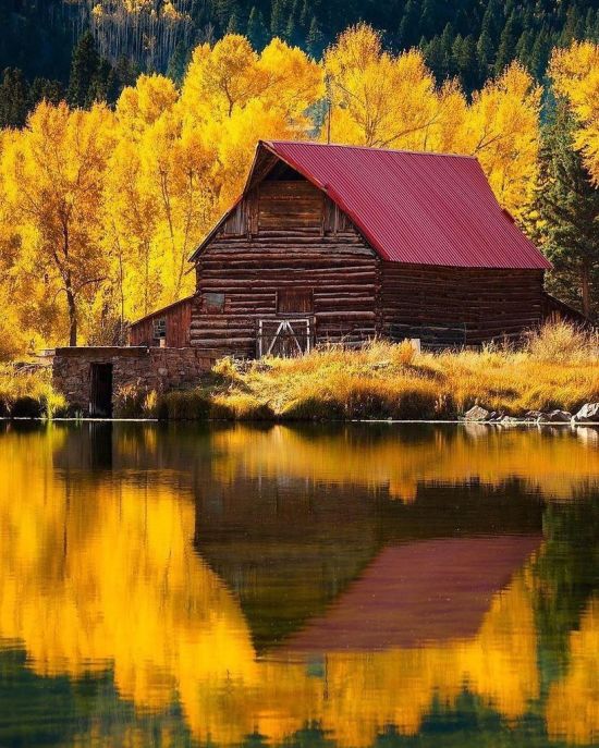 Осенний пейзаж с домиком (57 фото)