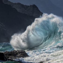Большие волны в океане (52 фото)