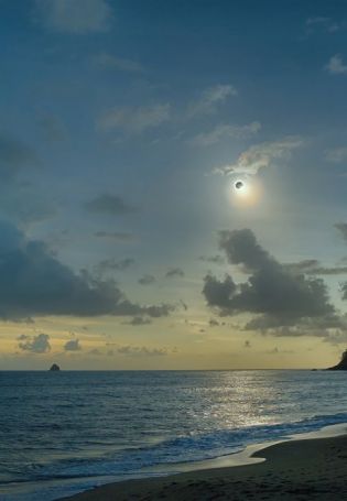 Восход Луны над морем (55 фото)