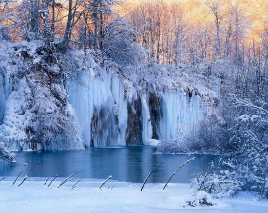Зимний водопад (55 фото)