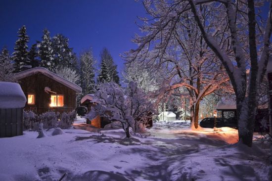 Зимний дачный домик (59 фото)