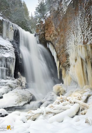 Абзановский водопад зимой (58 фото)