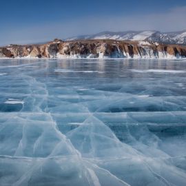 Замерзшее озеро Байкал (59 фото)