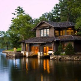 Современный дом у озера (60 фото)