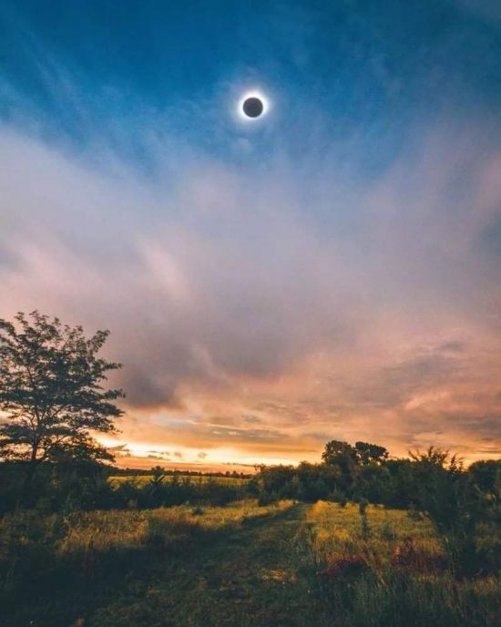 Луна и солнце одновременно на небе (54 фото)