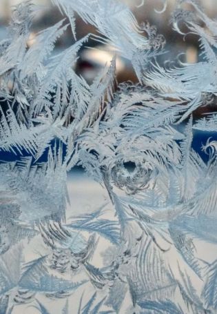 Мороз на стекле (57 фото)