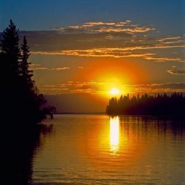Закат солнца на озере (52 фото)