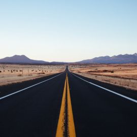 Дорога в пустыне (47 фото)