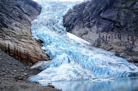 Ледниковая вода (50 фото)