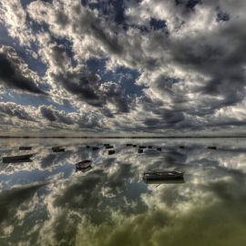 Небо отражается в воде (54 фото)