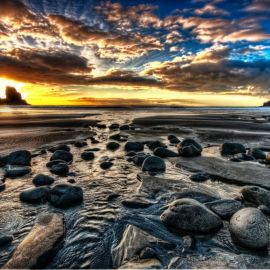 Море пляж камни (48 фото)