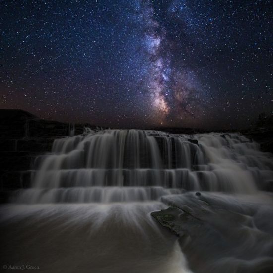 Водопад ночью (64 фото)