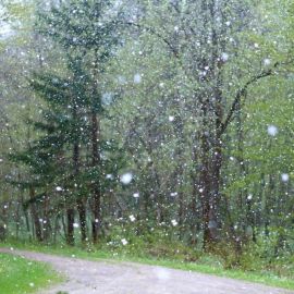 Снег летом на урале (69 фото)