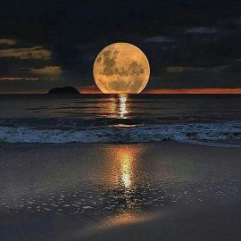 Восход и закат луны (46 фото)