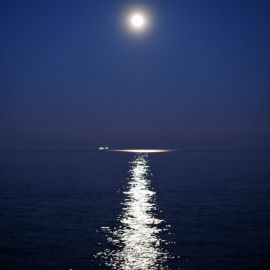 Открытое море ночью (53 фото)