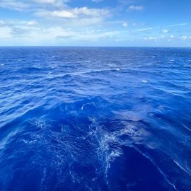 Темно синий океан (56 фото)