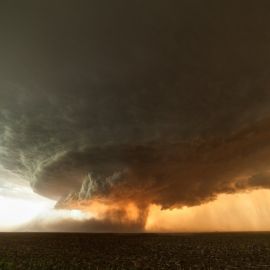 Огромное торнадо (50 фото)