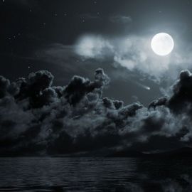 Луна в тучах (47 фото)