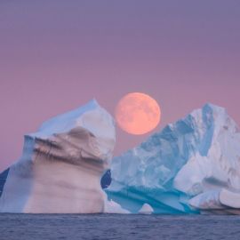 Айсберг ночью (51 фото)