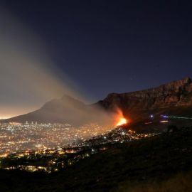 Кейптаун вулкан (51 фото)