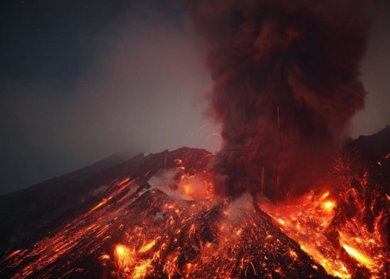 Выброс вулкана (41 фото)