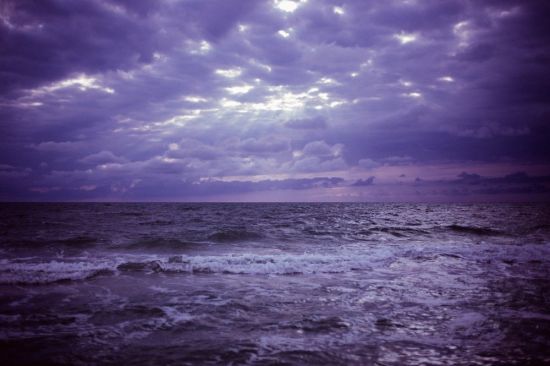 Море фиолетового цвета (68 фото)