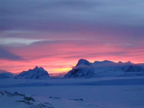 Горы на северном полюсе (38 фото)