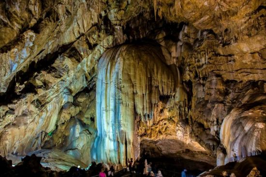 Карстовая пещера в абхазии (44 фото)