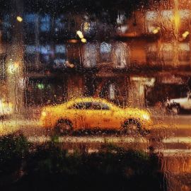 Дождливое такси (33 фото)